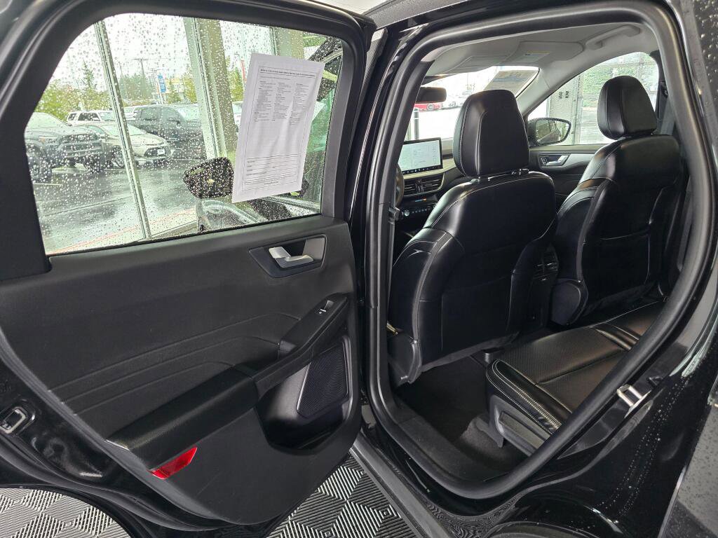 Used 2024 Ford Escape Platinum AWD/4WD image 33