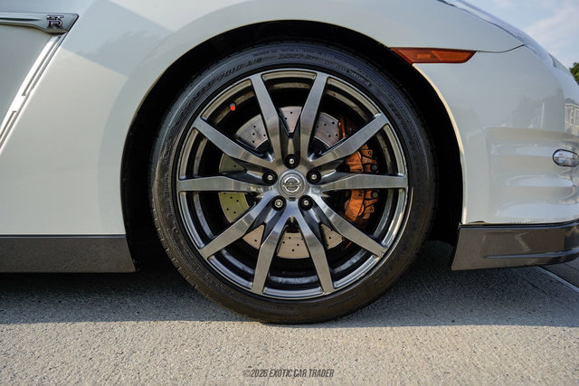 Used 2016 Nissan GT-R Premium AWD/4WD image 59