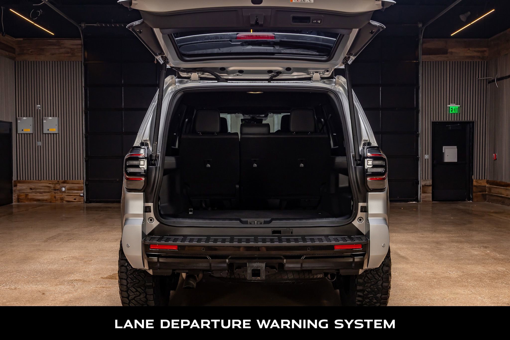 Used 2025 Toyota 4Runner TRD Off-Road Premium image 9