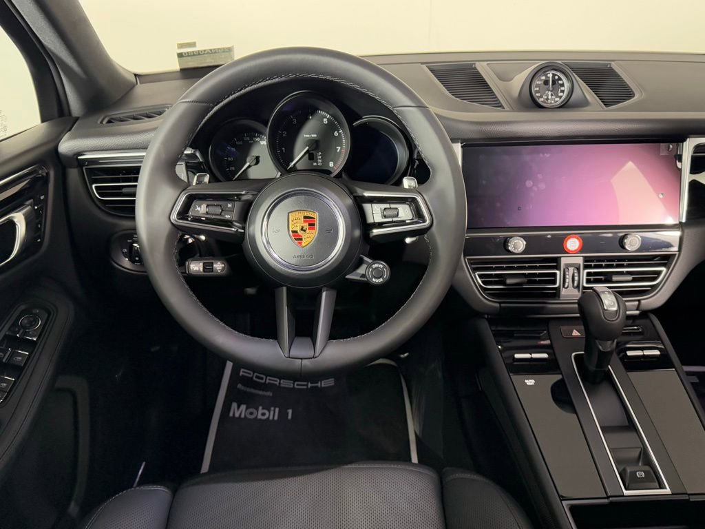 New 2026 Porsche Macan image 22