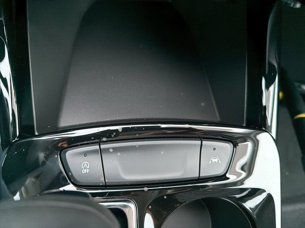 New 2026 Chevrolet Trax LT w/ Driver Confidence Package FWD image 21