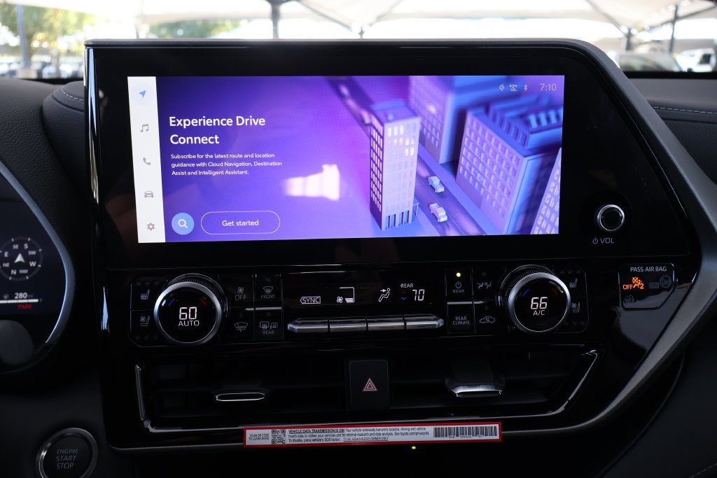 New 2026 Toyota Highlander Limited AWD/4WD image 5