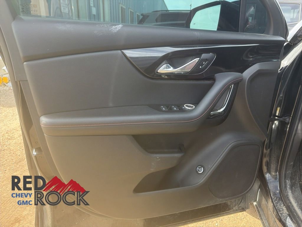 Used 2019 Chevrolet Blazer RS w/ Sun and Wheels Package image 5