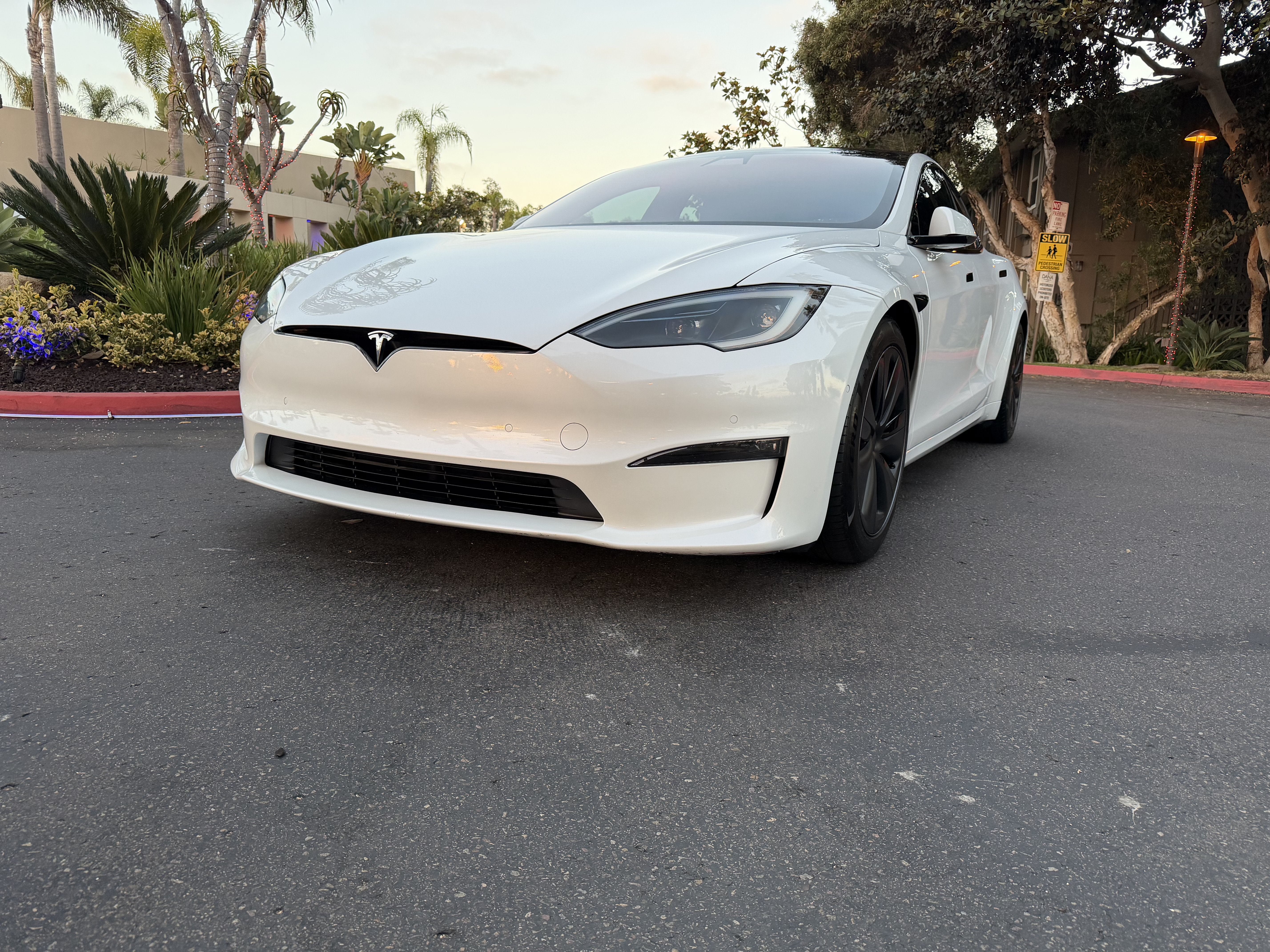 Used 2022 Tesla Model S AWD/4WD image 3