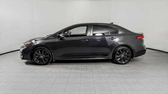 Used 2024 Toyota Corolla SE FWD image 3
