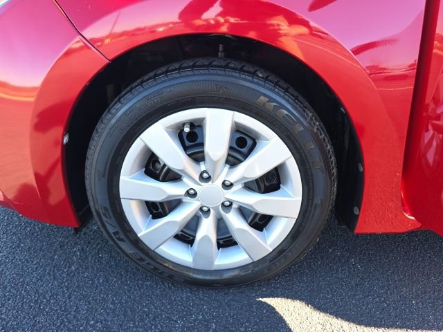 Used 2016 Toyota Corolla LE image 28