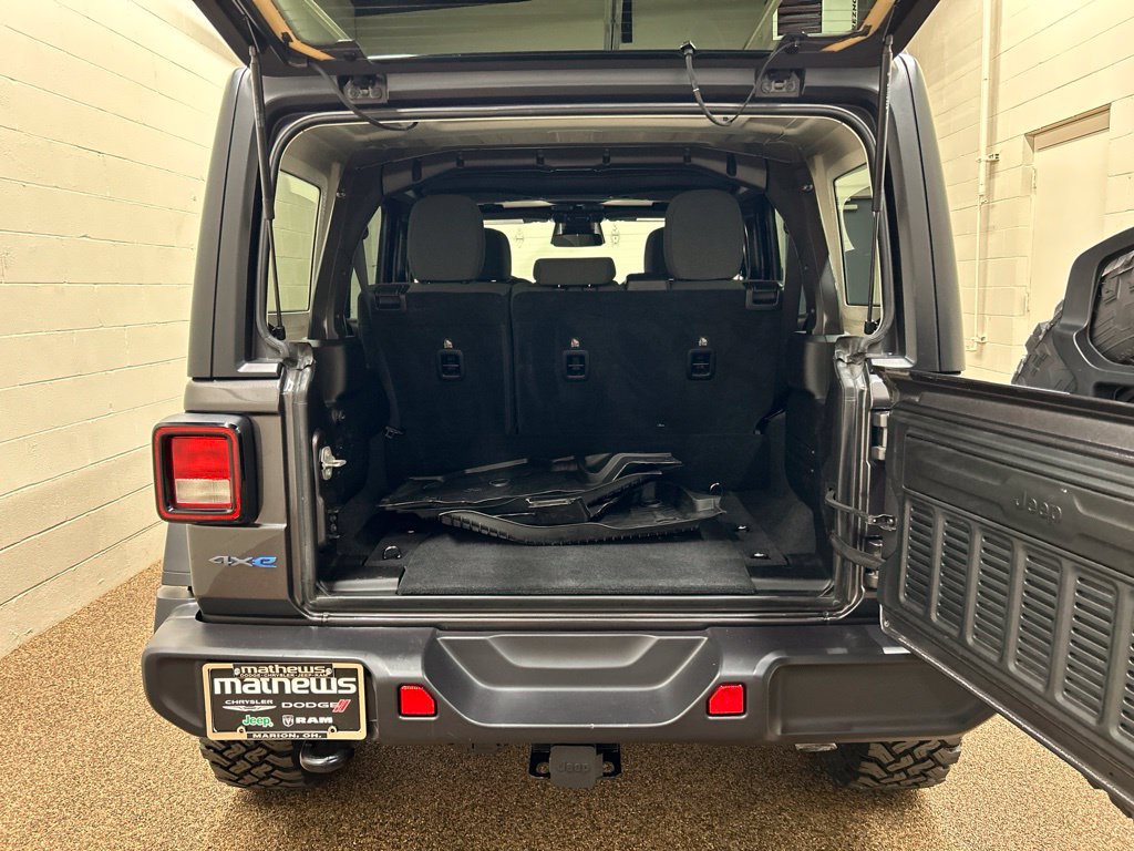 Used 2025 Jeep Wrangler Unlimited Sport S 4xe AWD/4WD image 13