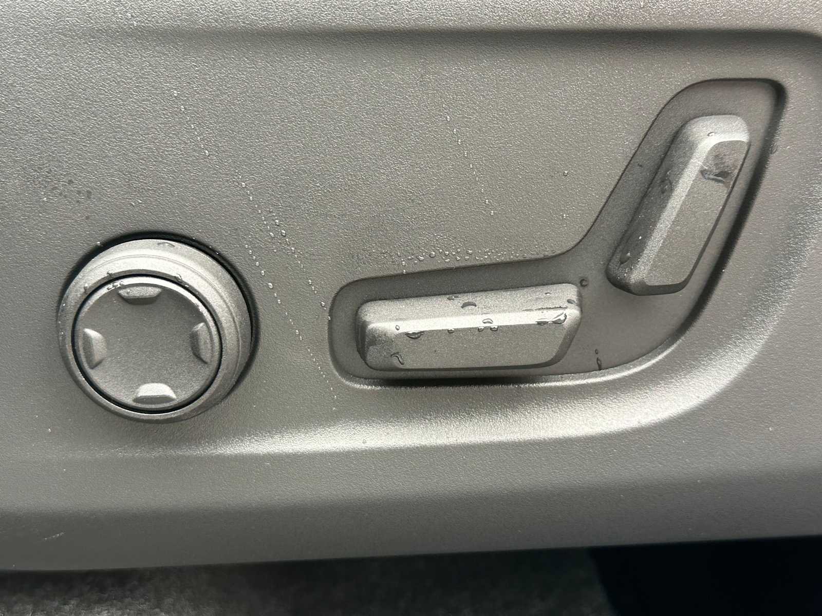 New 2026 Volvo XC40 B5 Ultra w/ Climate Package image 22