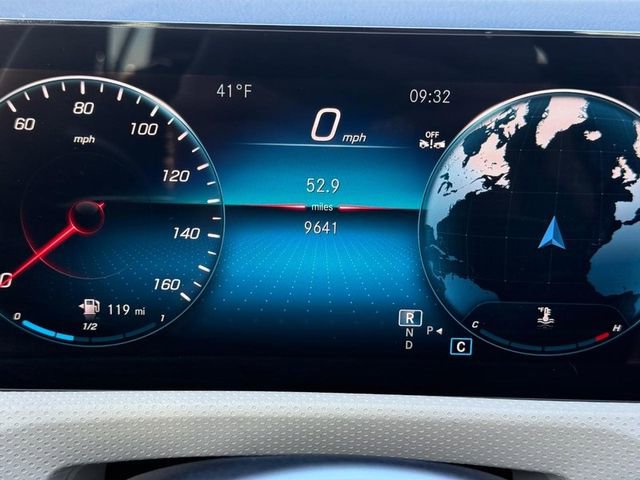 Used 2023 Mercedes-Benz CLA 250 4MATIC w/ Premium Package image 22