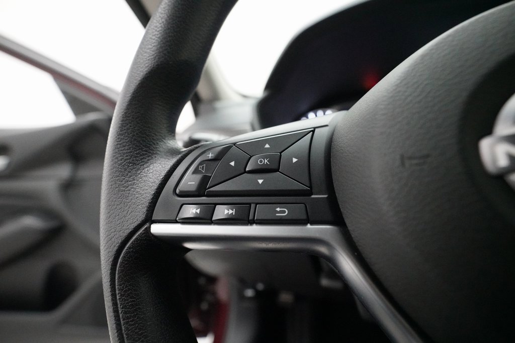 Used 2024 Nissan Altima 2.5 SV image 17