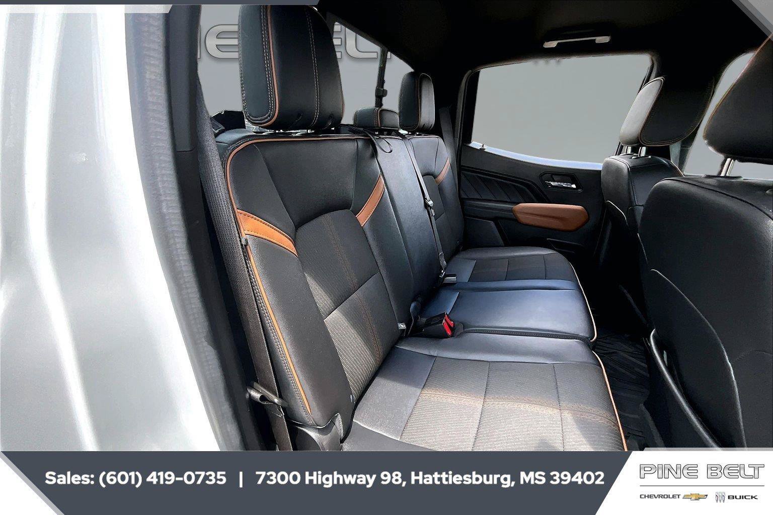 Used 2023 GMC Canyon AT4 w/ Technology Package AWD/4WD image 20