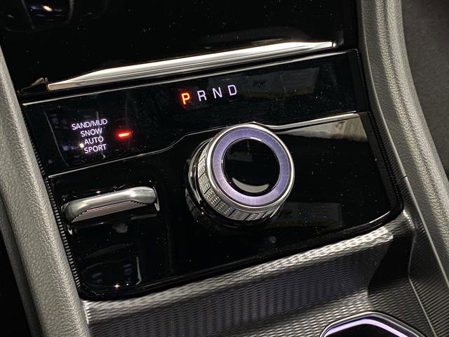 New 2026 Jeep Grand Cherokee Altitude image 22