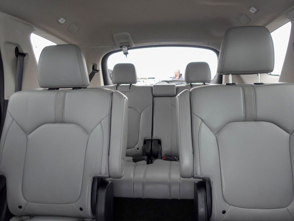 Used 2024 Honda Pilot EX-L image 16