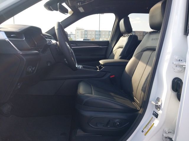 New 2025 Jeep Grand Cherokee Overland w/ Trailer Tow Package image 3