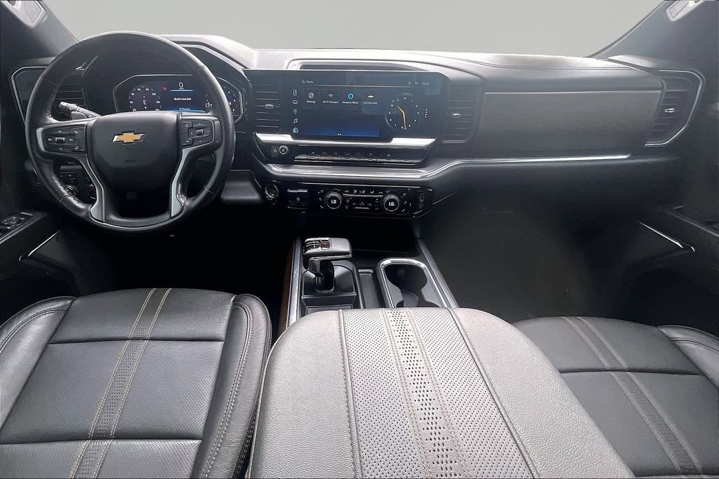 Used 2023 Chevrolet Silverado 1500 High Country w/ High Country Premium Package AWD/4WD image 9