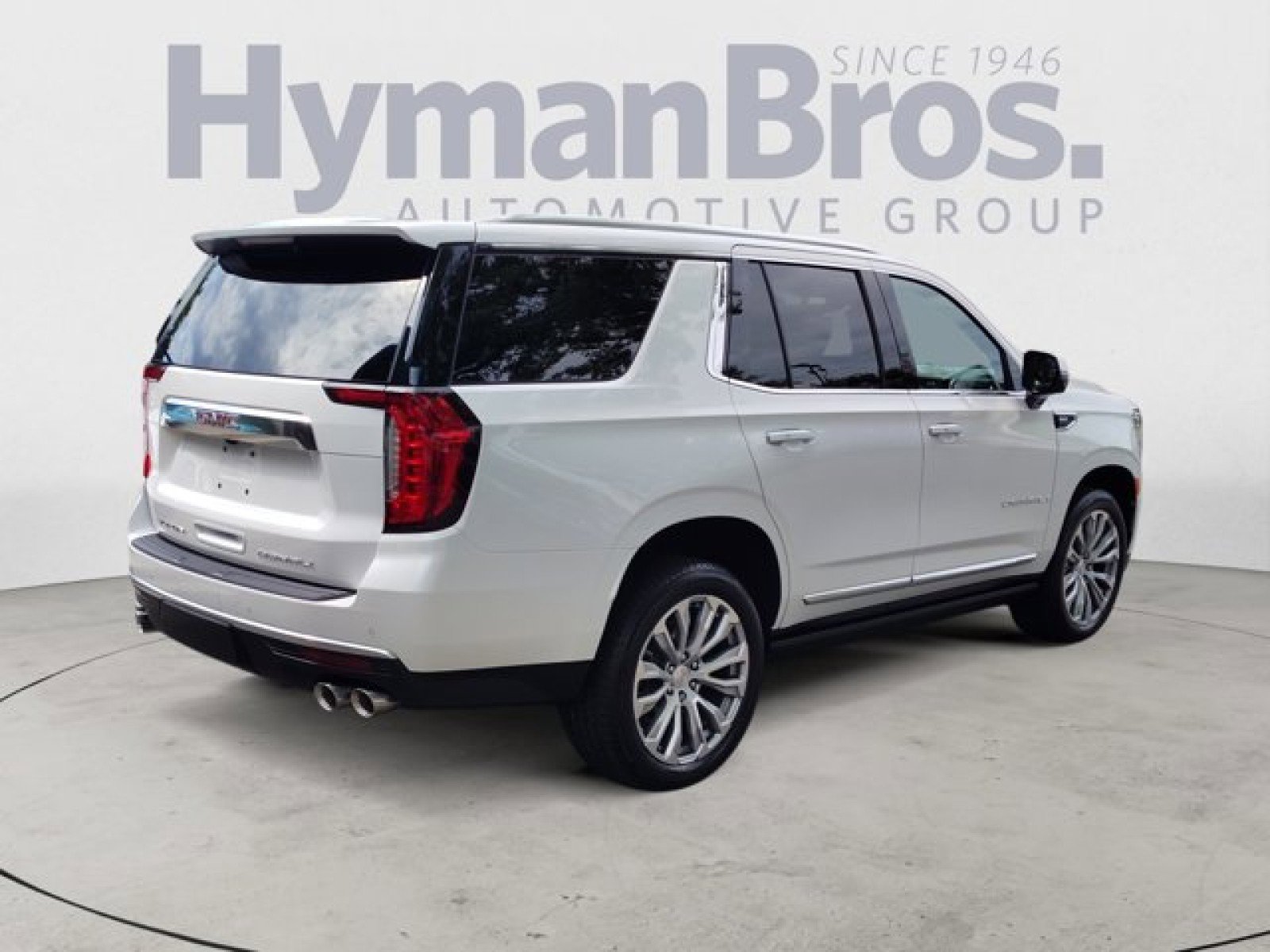 Used 2023 GMC Yukon Denali AWD/4WD image 3