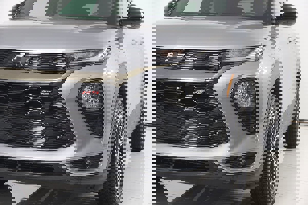 Used 2023 Chevrolet TrailBlazer RS image 61