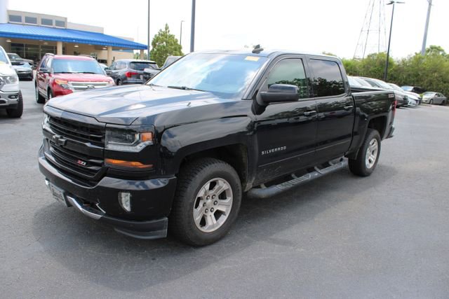 Used 2017 Chevrolet Silverado 1500 LT w/ All Star Edition AWD/4WD image 10
