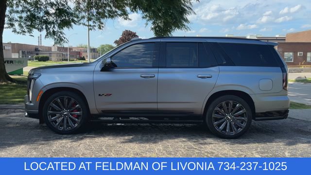 Certified 2026 Cadillac Escalade V w/ LPO, Onyx Lite Package AWD/4WD image 5