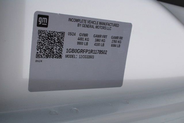 Used 2024 Chevrolet Express 3500 w/ Power Convenience Package image 28