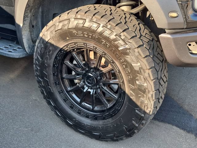 Used 2018 Ford F150 Raptor w/ Equipment Group 802A Luxury AWD/4WD image 7