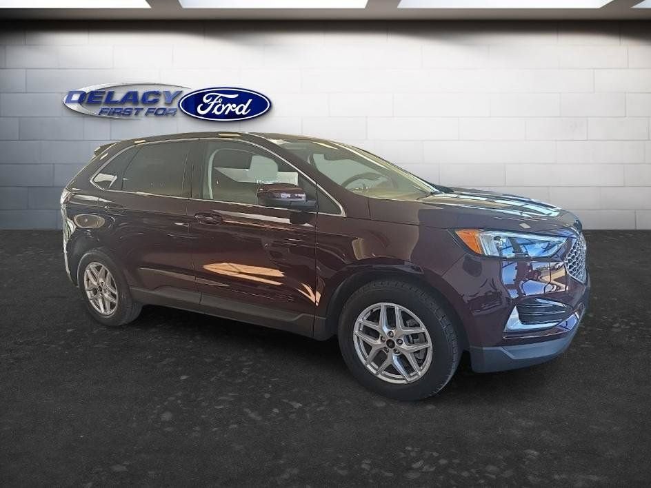 Used 2023 Ford Edge SEL AWD/4WD image 8