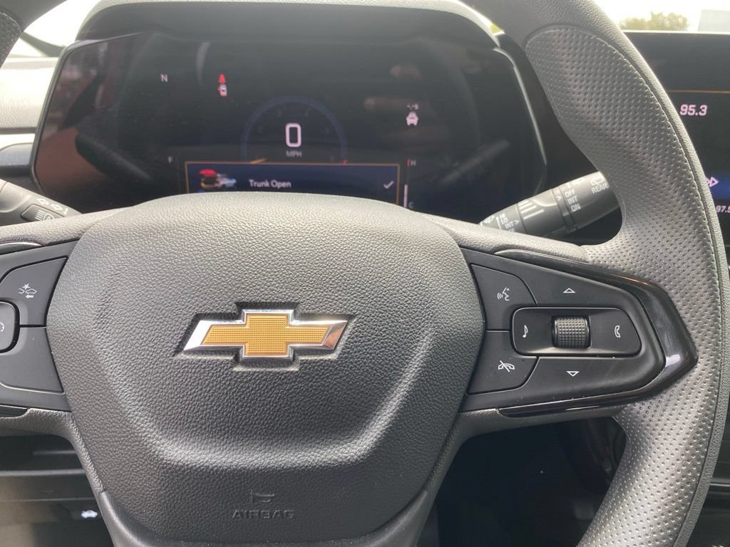 Used 2025 Chevrolet TrailBlazer LT FWD image 24