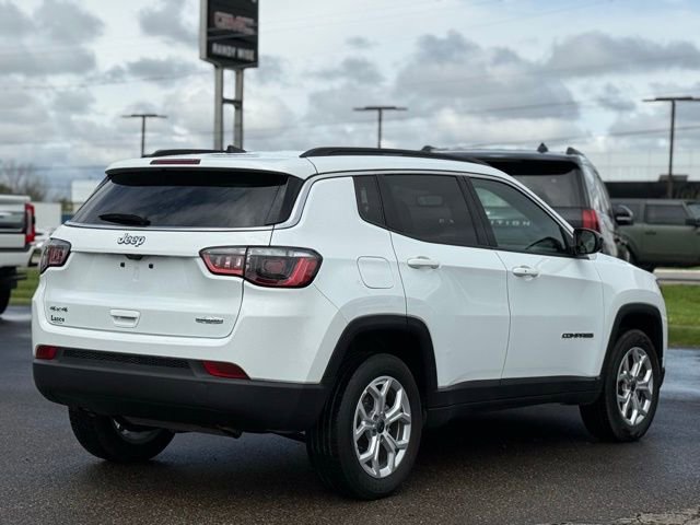 Used 2025 Jeep Compass Latitude AWD/4WD image 40