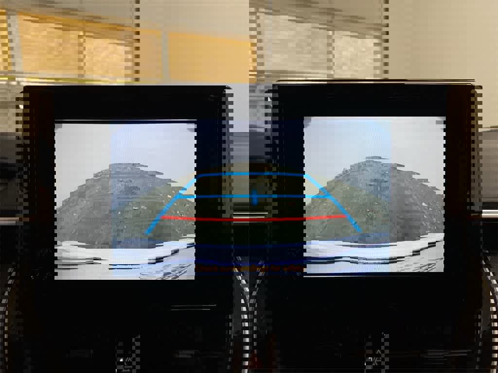 Used 2024 Toyota Corolla LE image 27