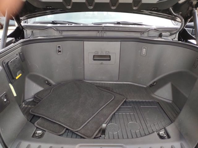 Used 2023 Ford F150 Lightning Lariat image 11