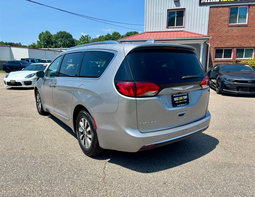 Used 2020 Chrysler Pacifica Touring-L Plus FWD image 6