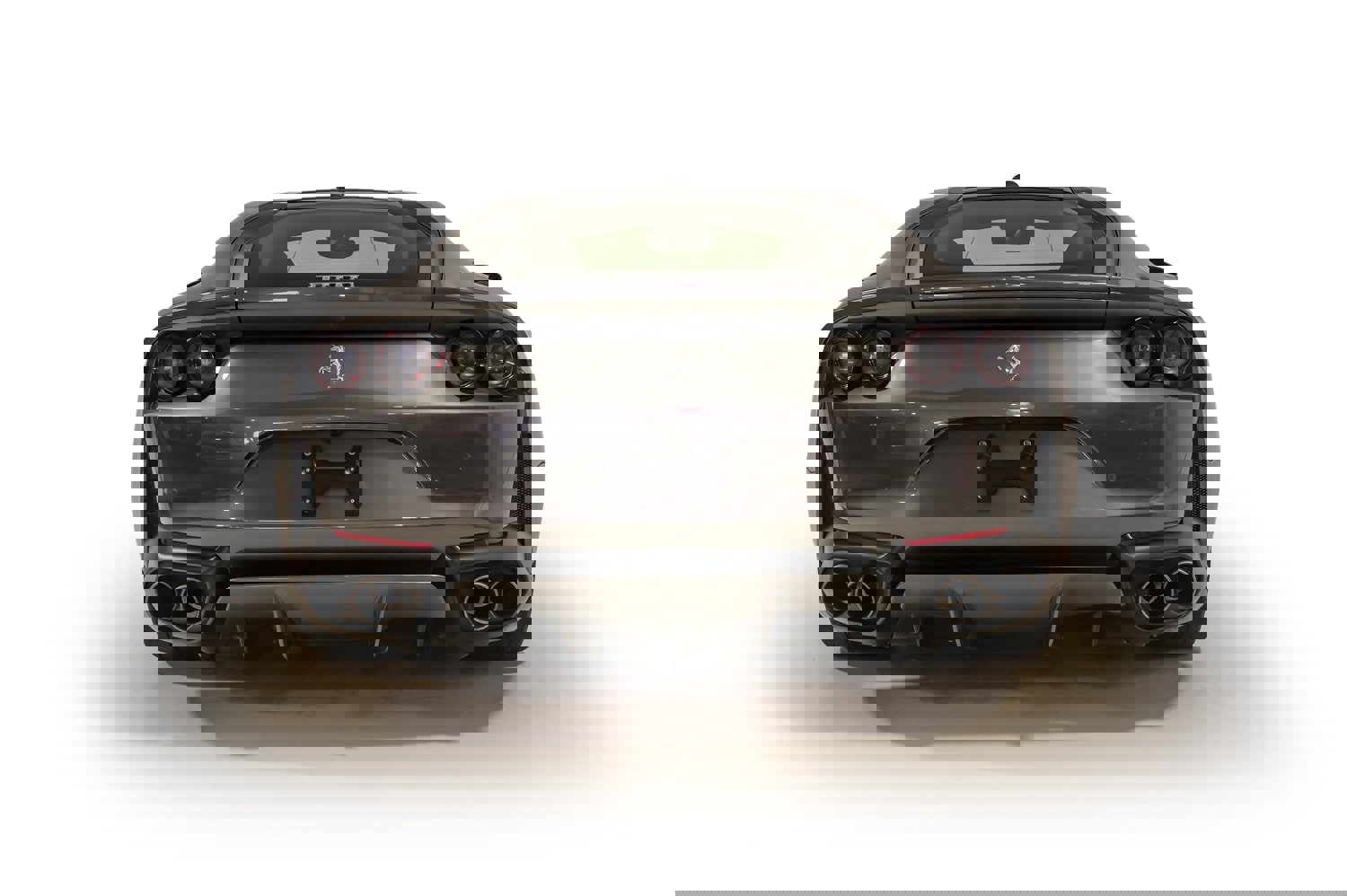 Used 2020 Ferrari 812 Superfast image 5