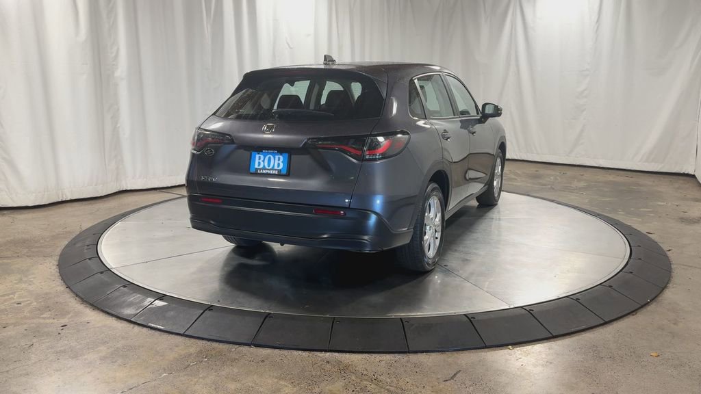 Used 2023 Honda HR-V LX image 9