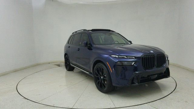 Used 2024 BMW X7 xDrive40i w/ Executive Package image 68