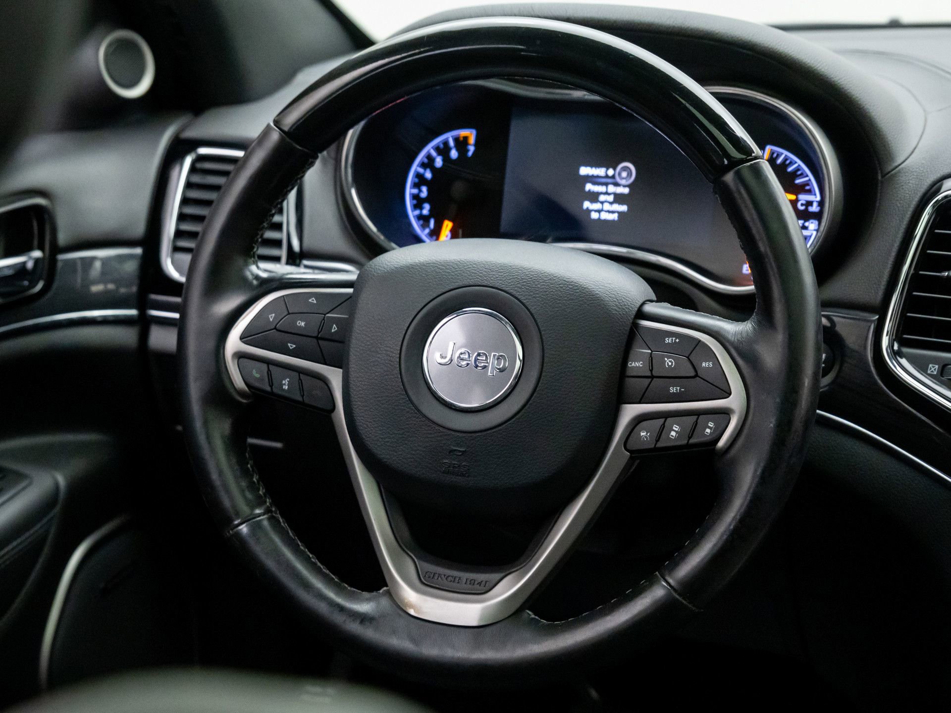 Used 2020 Jeep Grand Cherokee Overland image 12