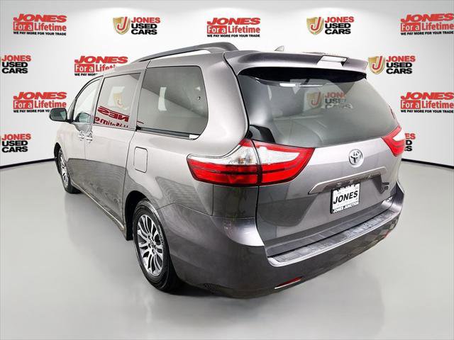Certified 2019 Toyota Sienna XLE w/ Carpet Mat Package FWD image 2
