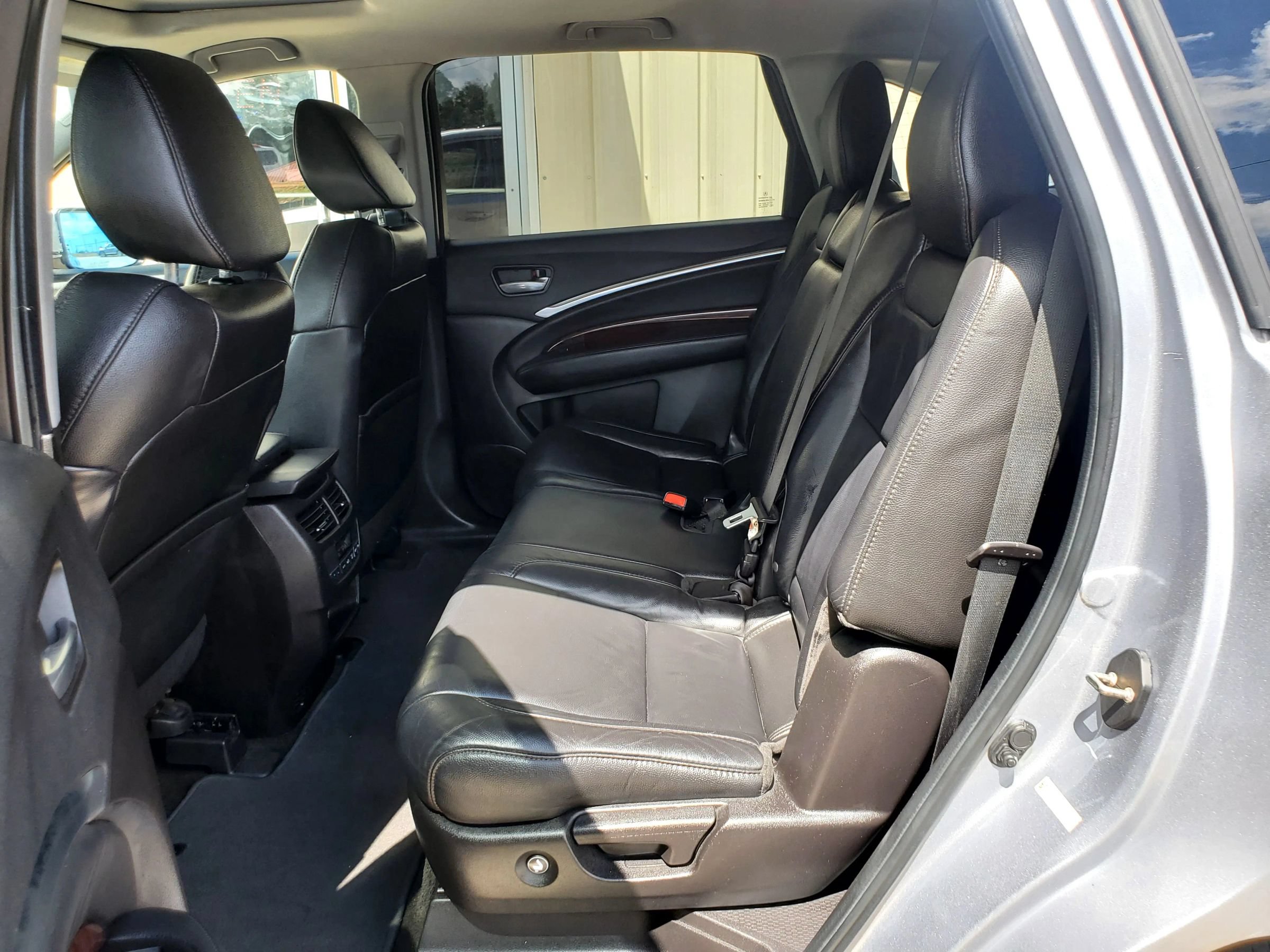 Used 2016 Acura MDX SH-AWD image 33