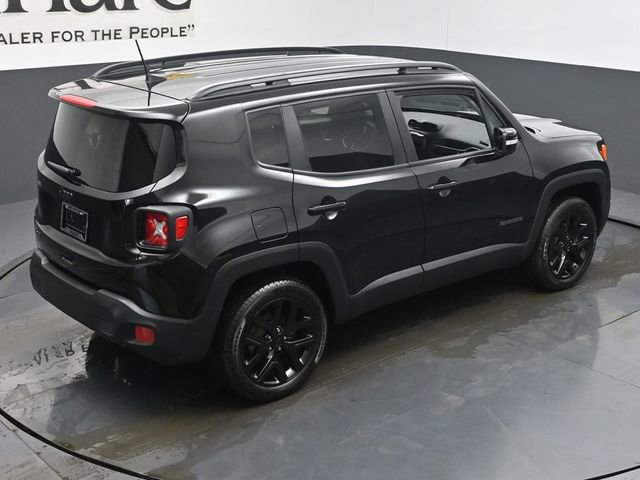 Used 2018 Jeep Renegade Altitude w/ UConnect 8.4 Nav Group AWD/4WD image 39