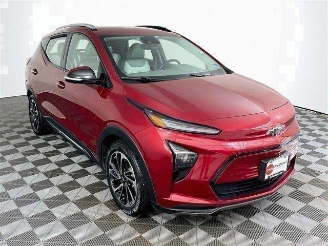 Used 2022 Chevrolet Bolt EUV Premier FWD image 1