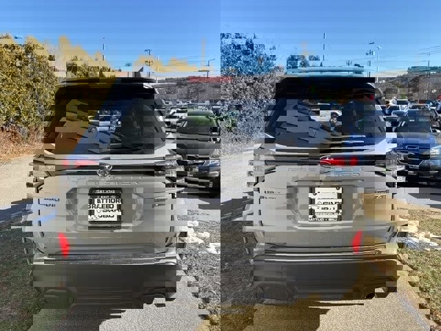 New 2025 Subaru Forester Premium image 5