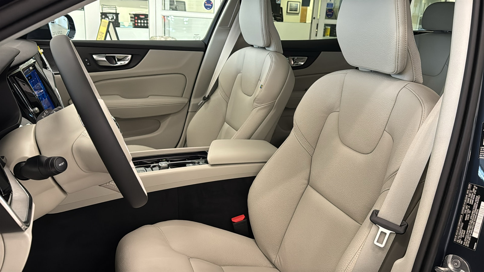 New 2026 Volvo V60 B5 Cross Country Plus w/ Protection Package Premier AWD/4WD image 23