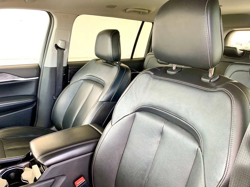 Used 2022 Jeep Grand Cherokee L Limited AWD/4WD image 17