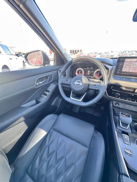 Certified 2024 Nissan Rogue Platinum w/ Platinum Premium Package image 28