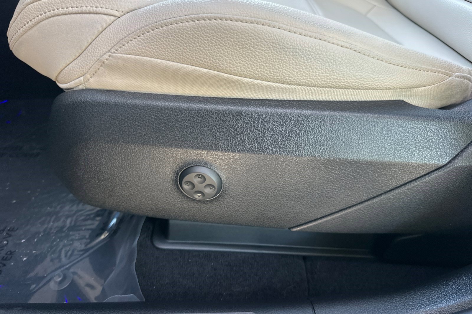 Certified 2024 Mercedes-Benz GLC 300 4MATIC image 15