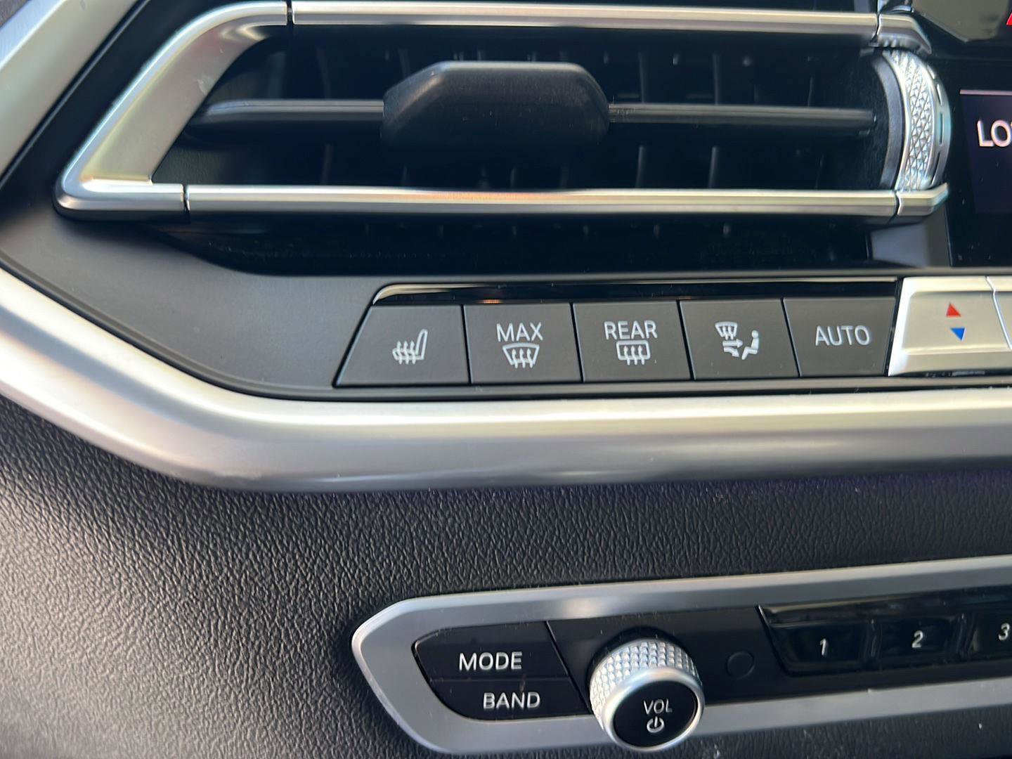 Certified 2023 BMW X5 sDrive40i w/ Climate Comfort Package image 28