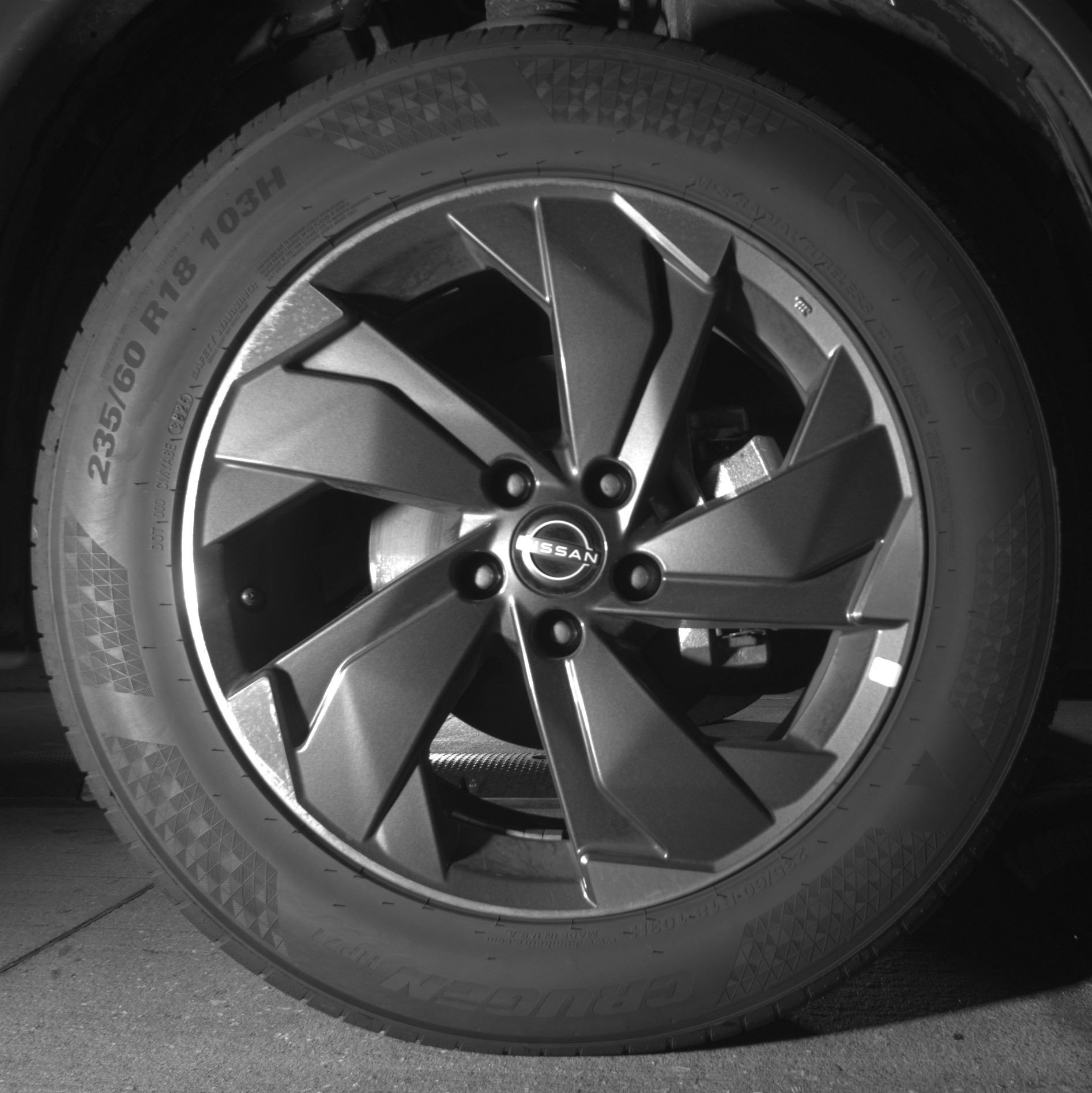 Used 2025 Nissan Rogue SV FWD image 13
