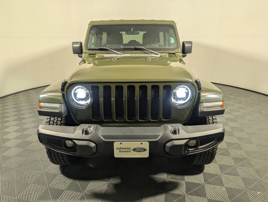Used 2021 Jeep Wrangler Unlimited Sahara AWD/4WD image 3