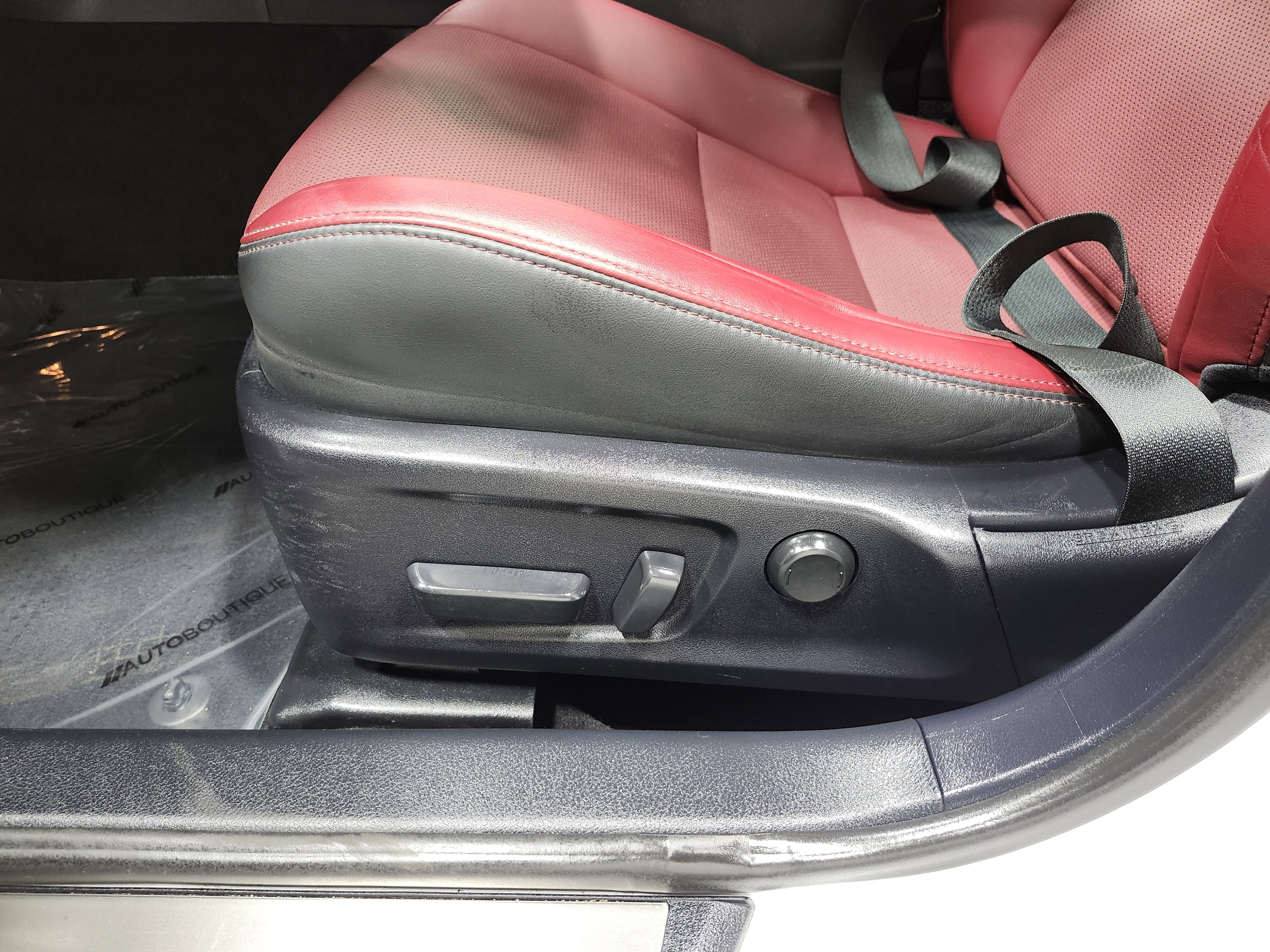 Used 2023 Lexus IS 300 w/ Premium Package image 26