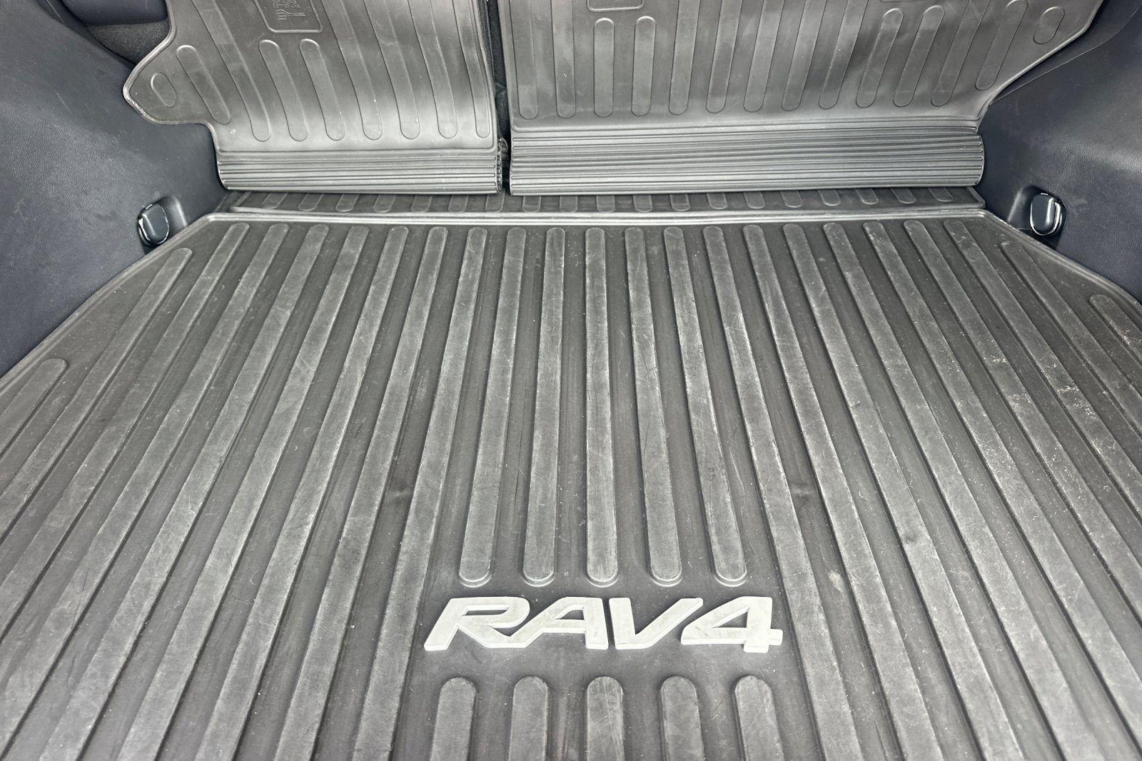 Certified 2023 Toyota RAV4 LE AWD/4WD image 19