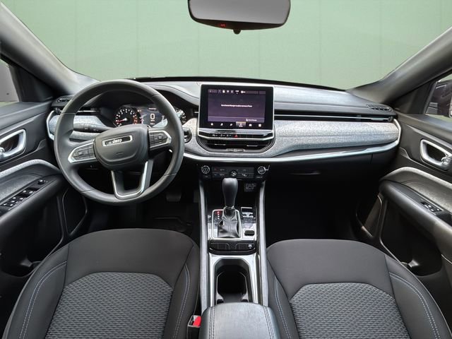 Used 2024 Jeep Compass Sport image 20